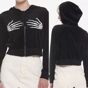 Hot Topic Social Collision Skull Hands Black Velvet Crop Hoodie Track Jacket S